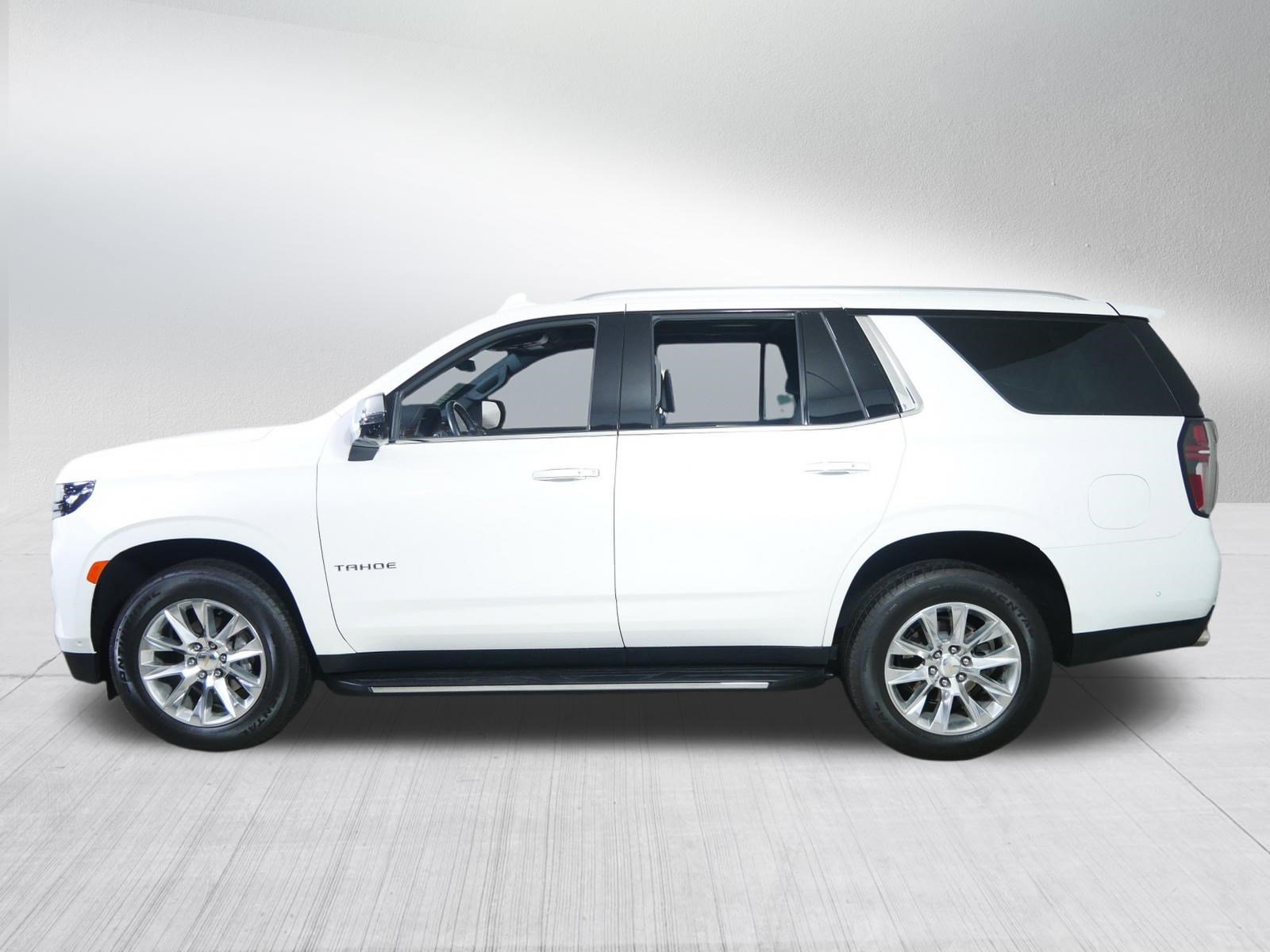 Used 2023 Chevrolet Tahoe Premier w/ Advanced Technology Package AWD/4WD image 4
