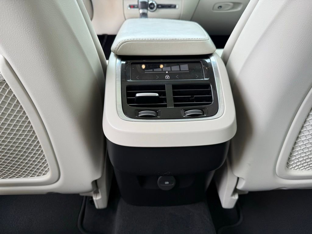 Used 2021 Volvo XC60 T5 Inscription w/ Advanced Package image 22