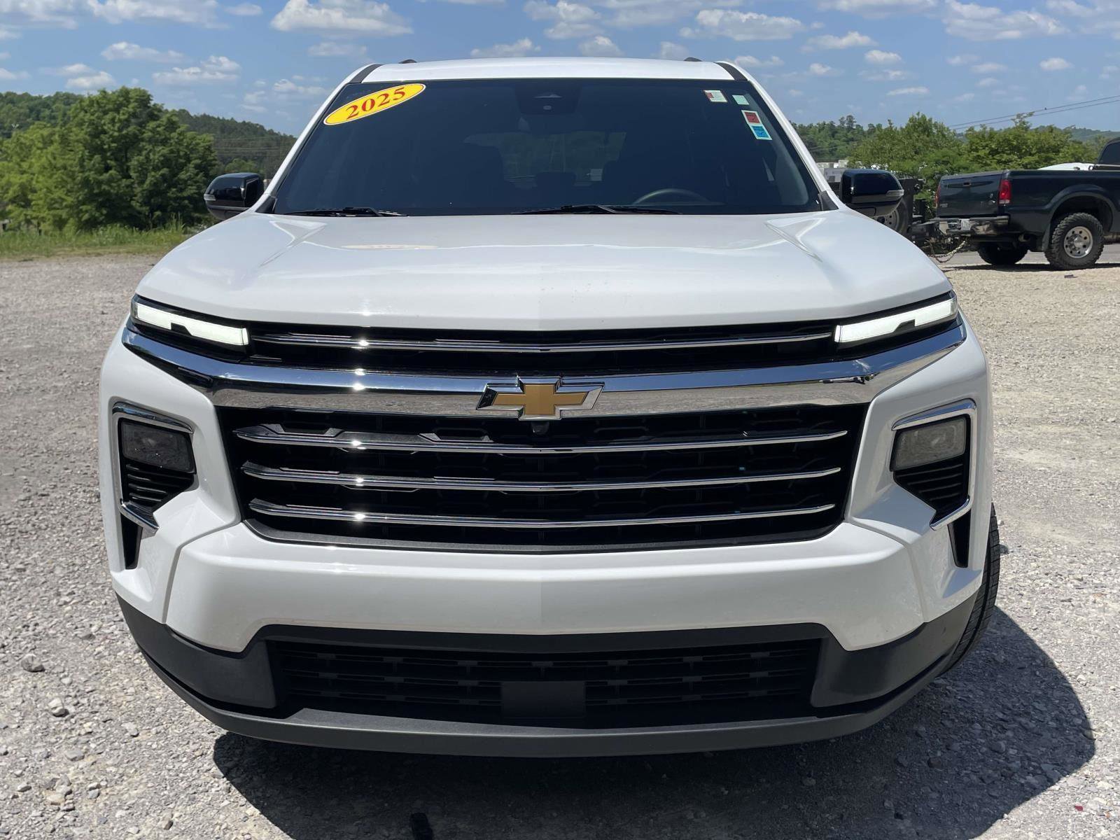 Used 2025 Chevrolet Traverse LT w/ LPO, Floor Liner Package image 26