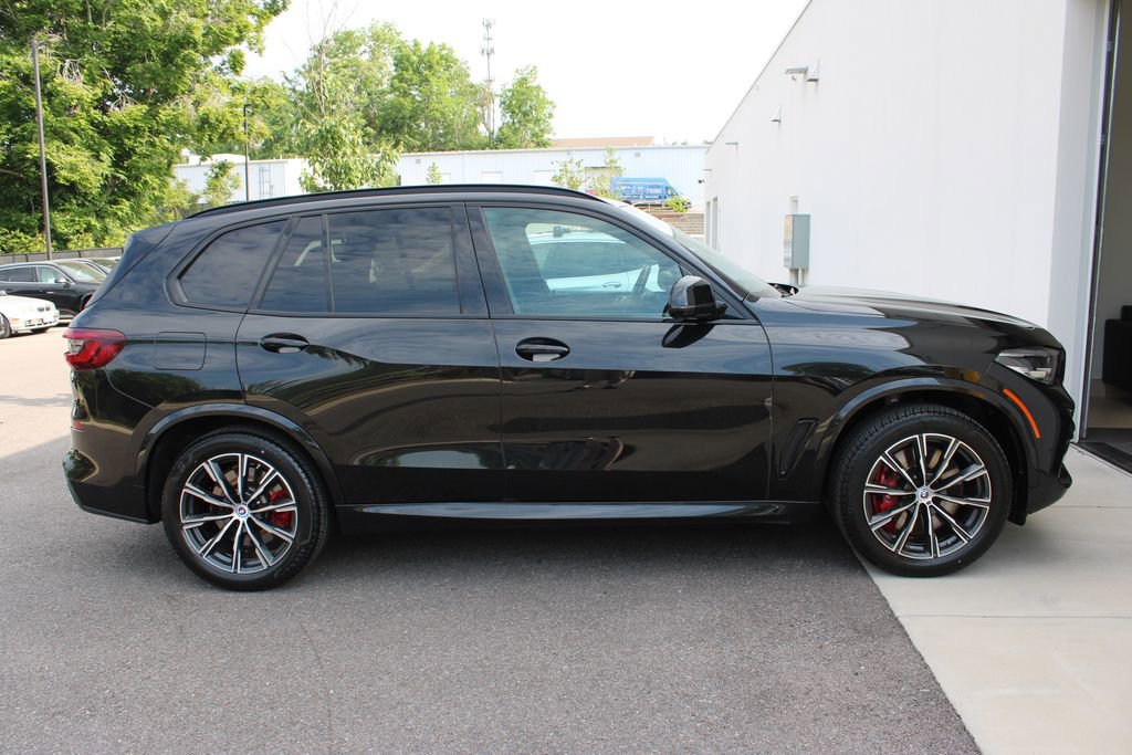 Used 2023 BMW X5 M50i AWD/4WD image 32