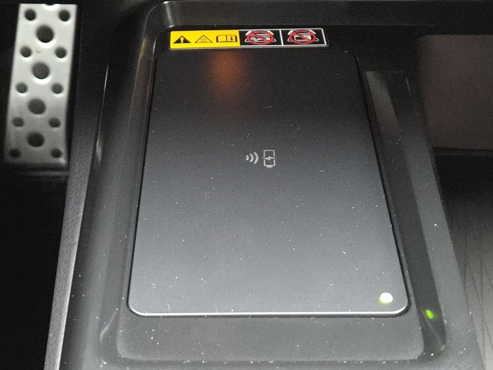 Used 2025 Toyota Camry SE w/ Convenience Package image 5