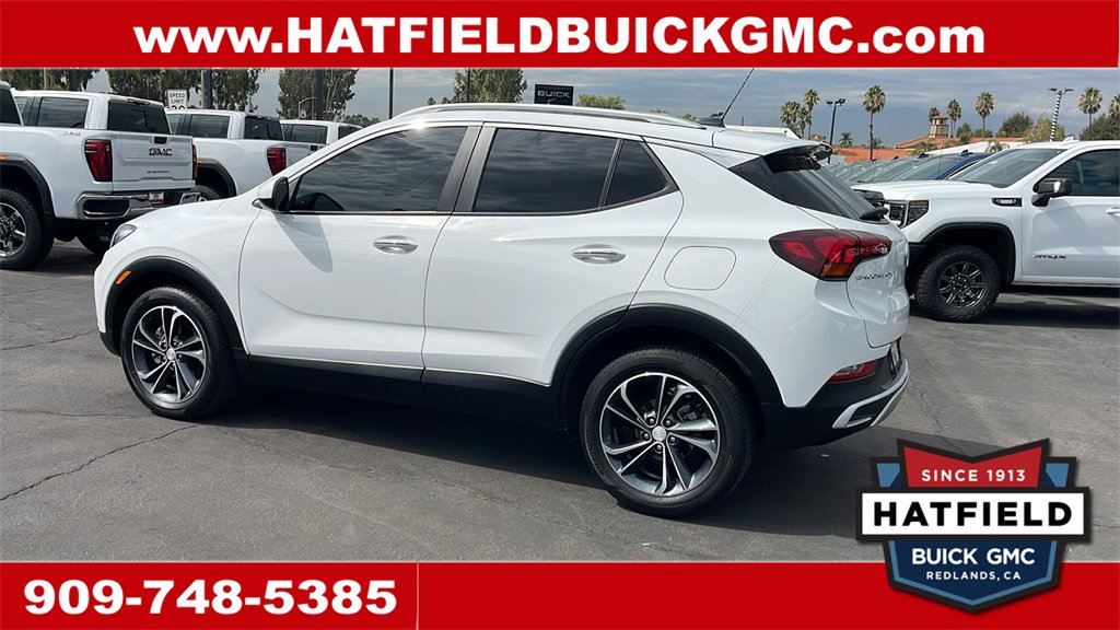 Used 2022 Buick Encore GX Select image 3