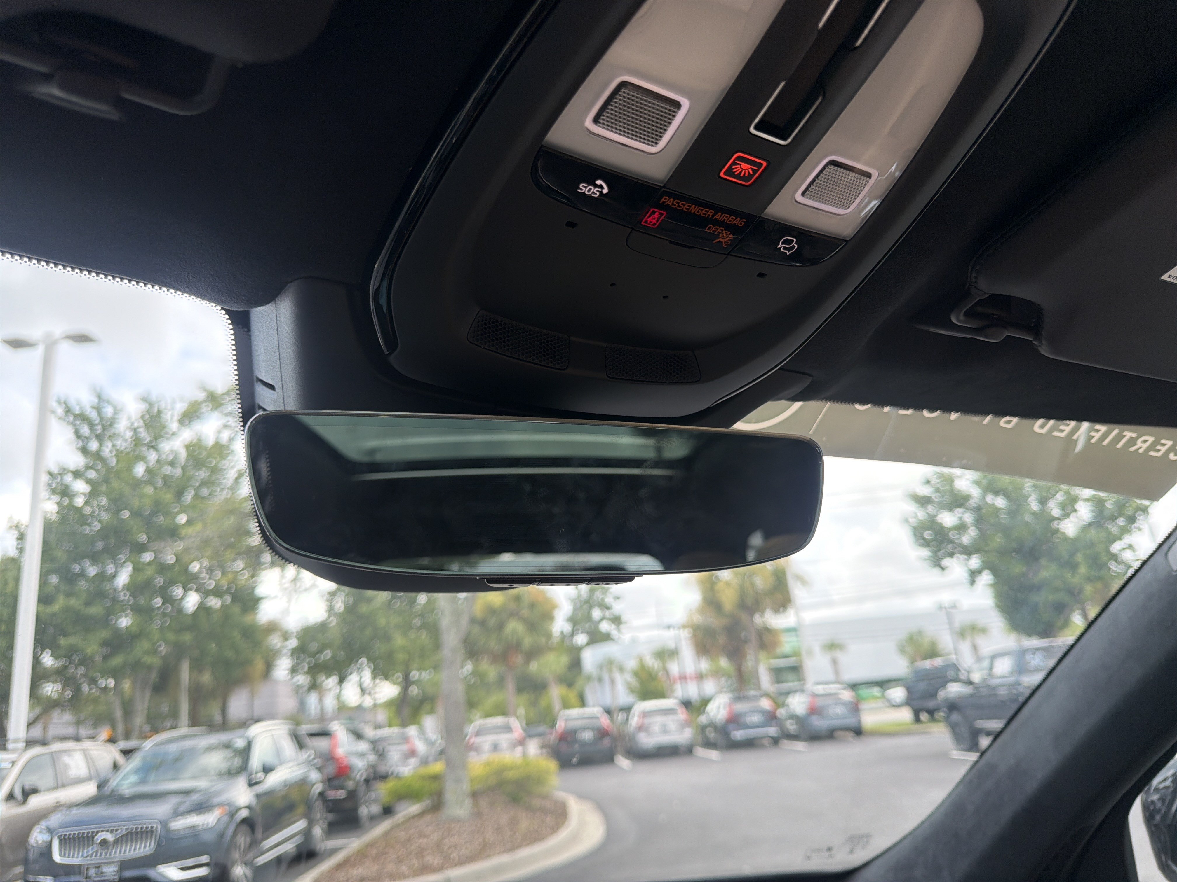 Certified 2023 Volvo XC90 B6 Ultimate w/ Lounge Package AWD/4WD image 27
