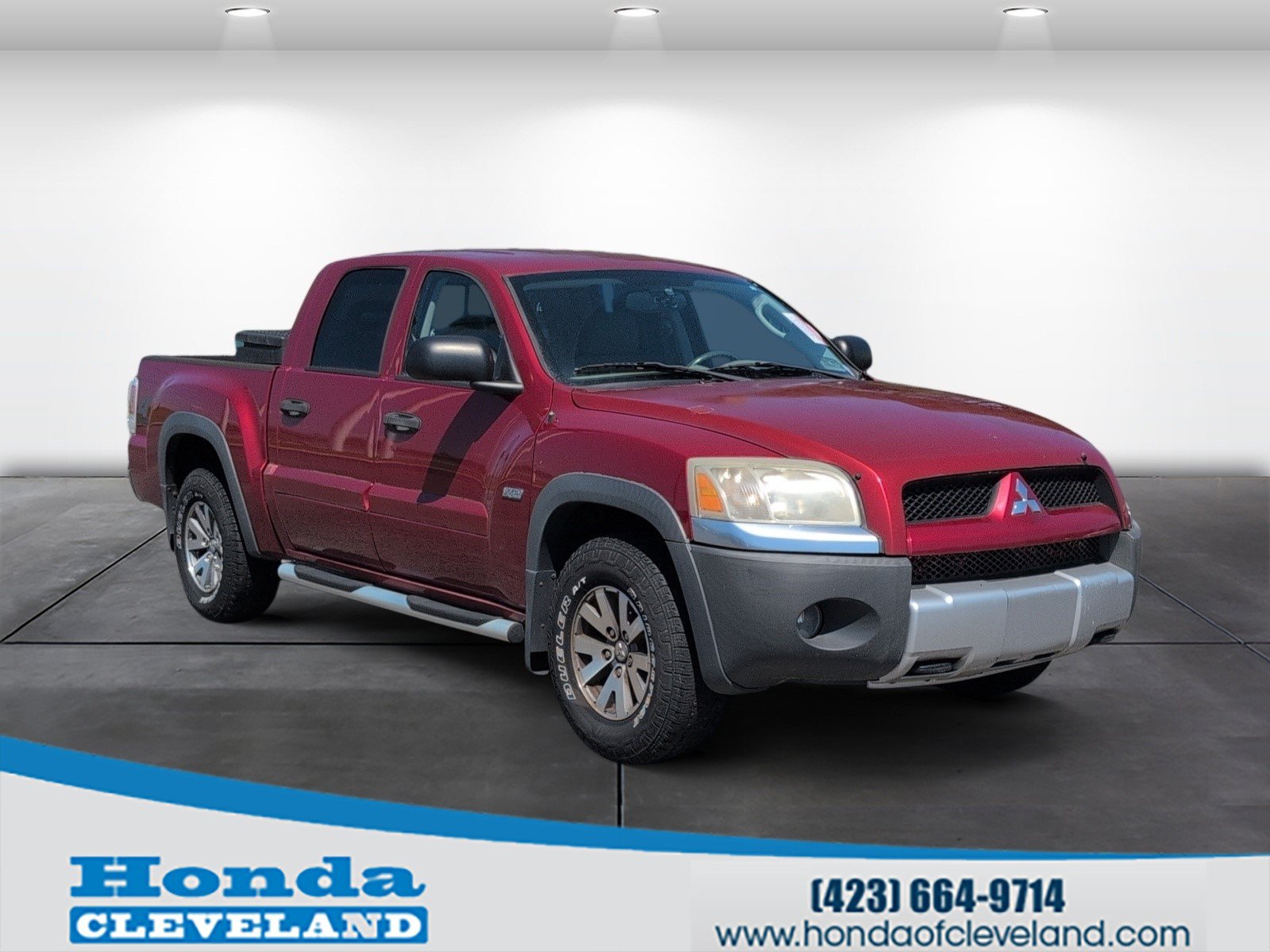 Used 2006 Mitsubishi Raider DuroCross AWD/4WD image 1