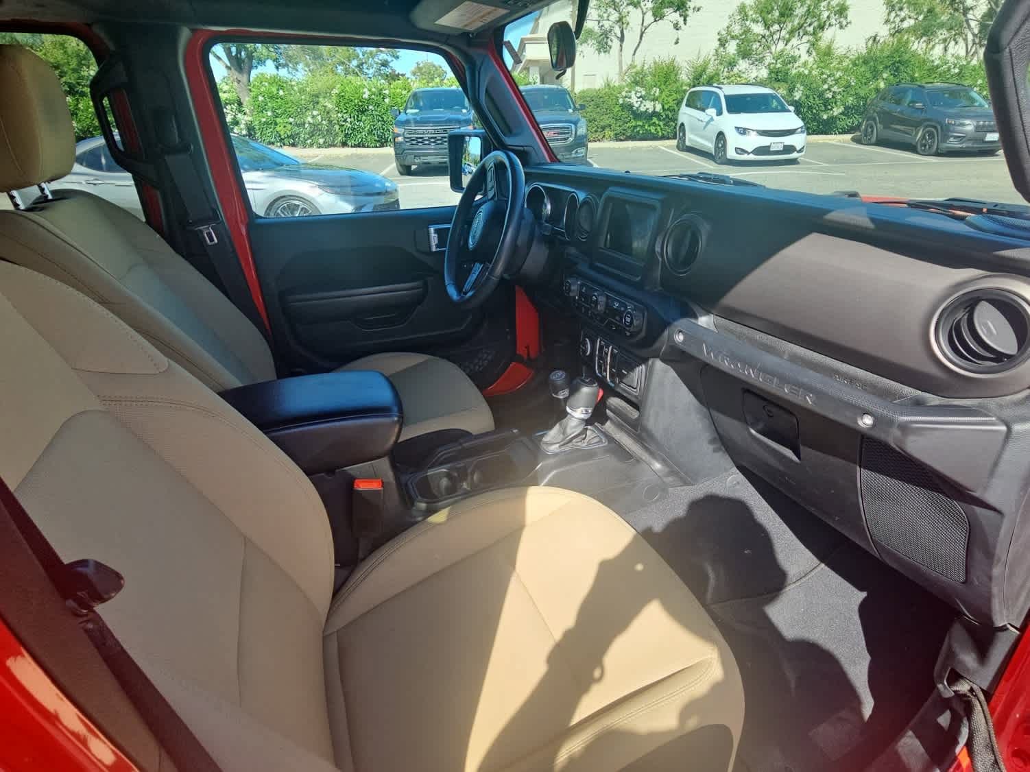 Used 2018 Jeep Wrangler Unlimited Sport S image 13