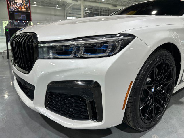 Used 2020 BMW 745e xDrive AWD/4WD image 24