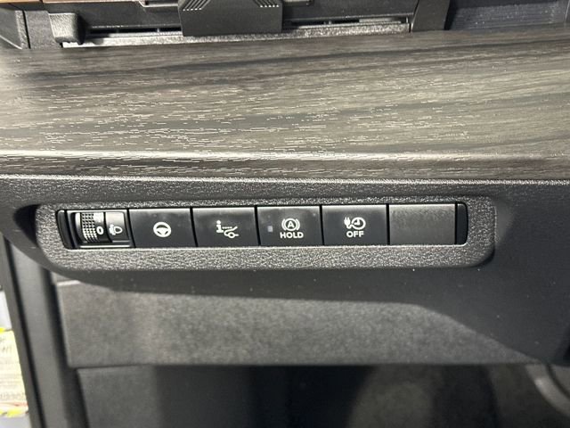 Used 2024 Nissan Ariya AWD image 19