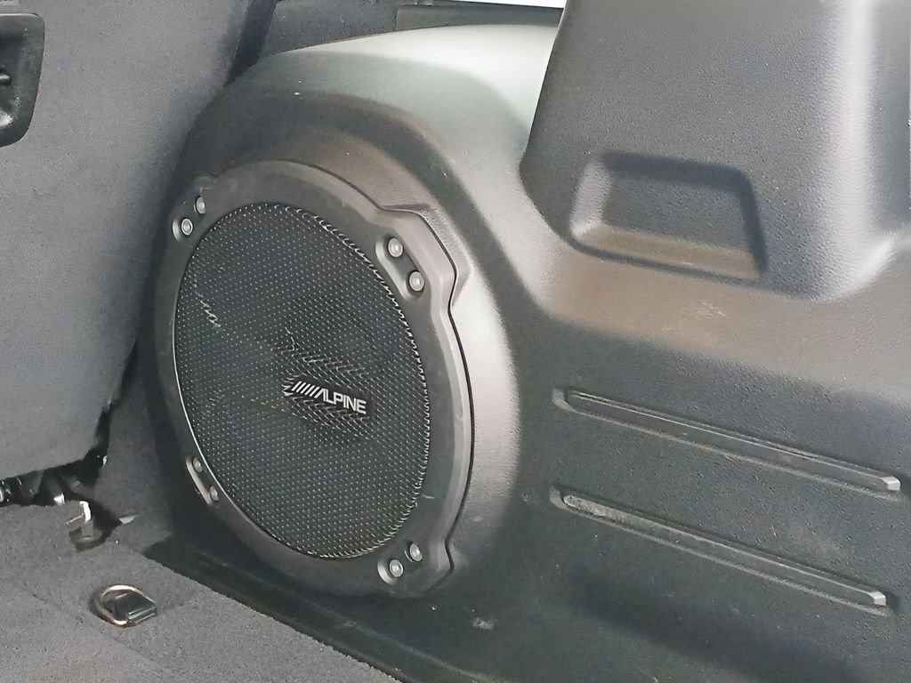 Used 2020 Jeep Wrangler Unlimited Sahara w/ Uconnect 4C Nav & Sound Group AWD/4WD image 12