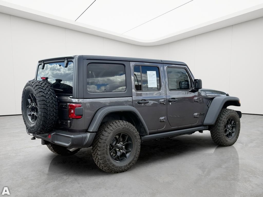 Used 2025 Jeep Wrangler Willys image 7