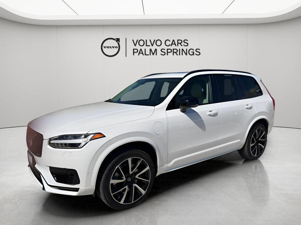 Used 2023 Volvo XC90 T8 Ultimate w/ Protection Package Premier AWD/4WD image 3