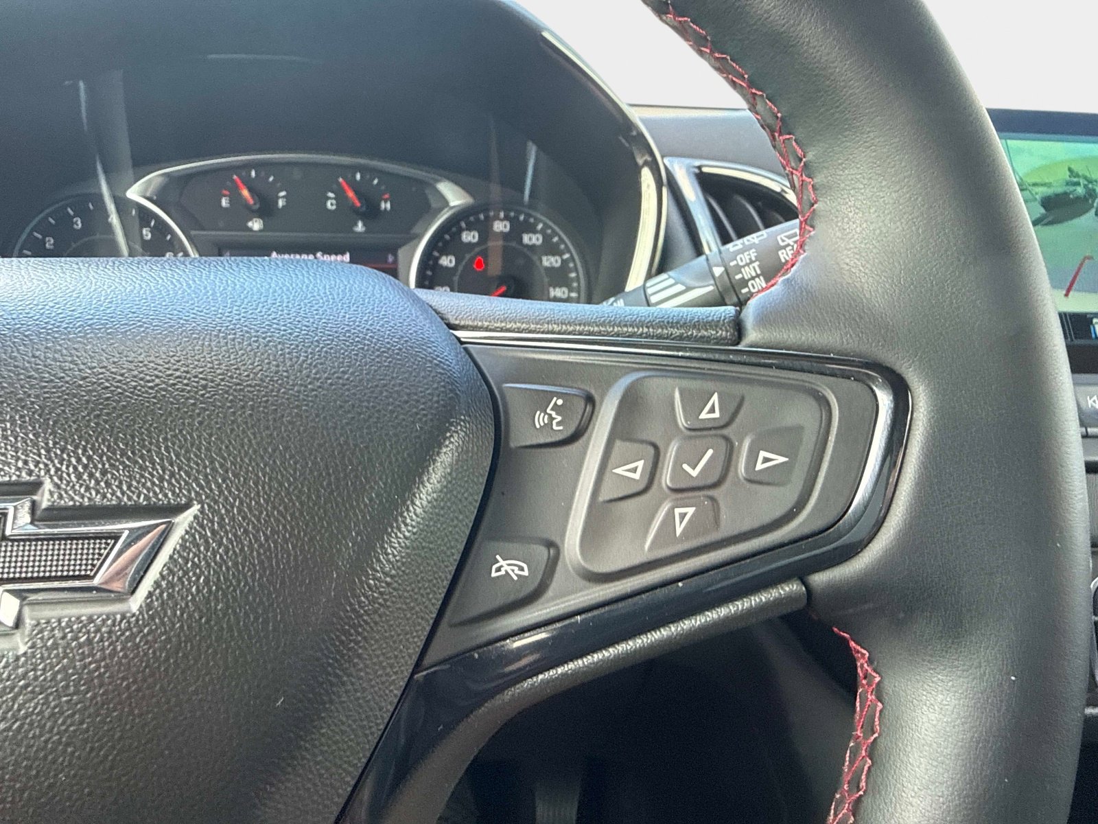 Used 2024 Chevrolet Equinox RS w/ RS Leather Package AWD/4WD image 31