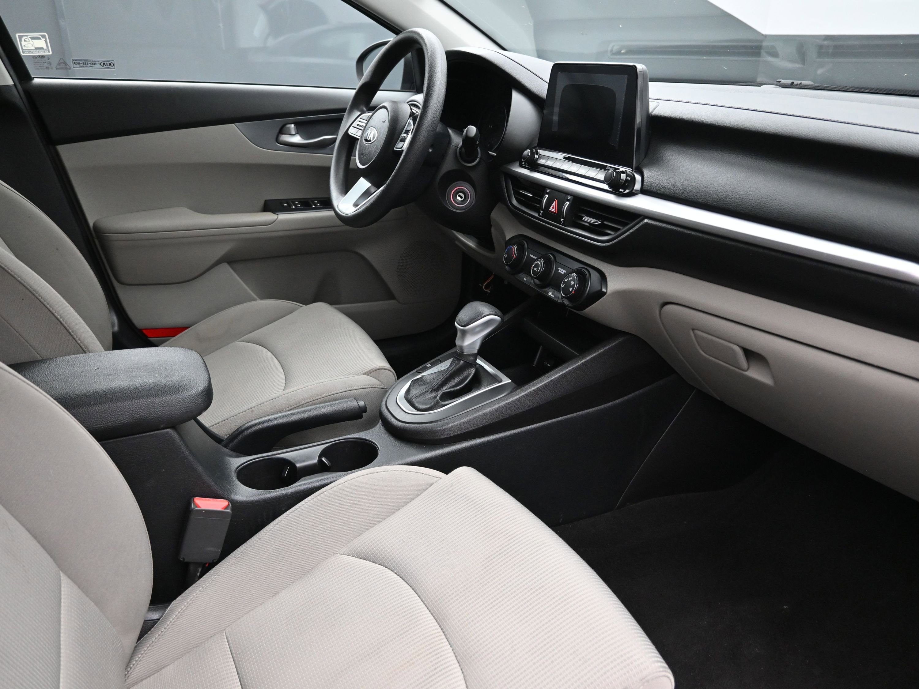 Used 2020 Kia Forte LXS FWD image 26