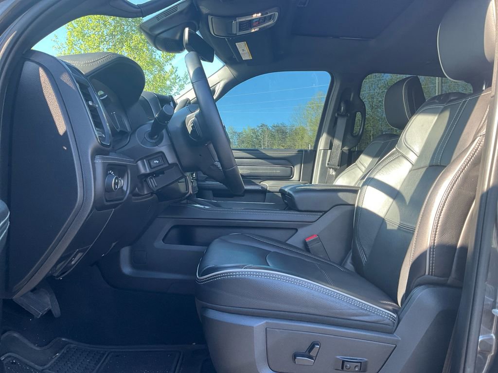 Used 2024 RAM 3500 Limited image 16