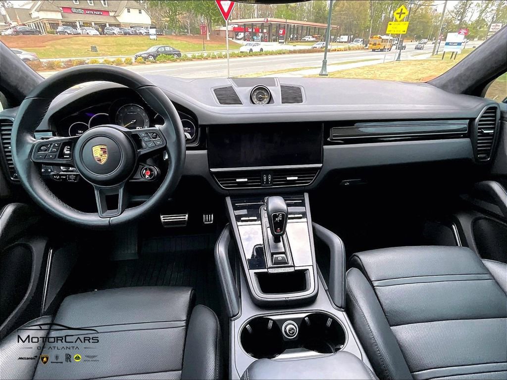 Used 2022 Porsche Cayenne Turbo GT image 15