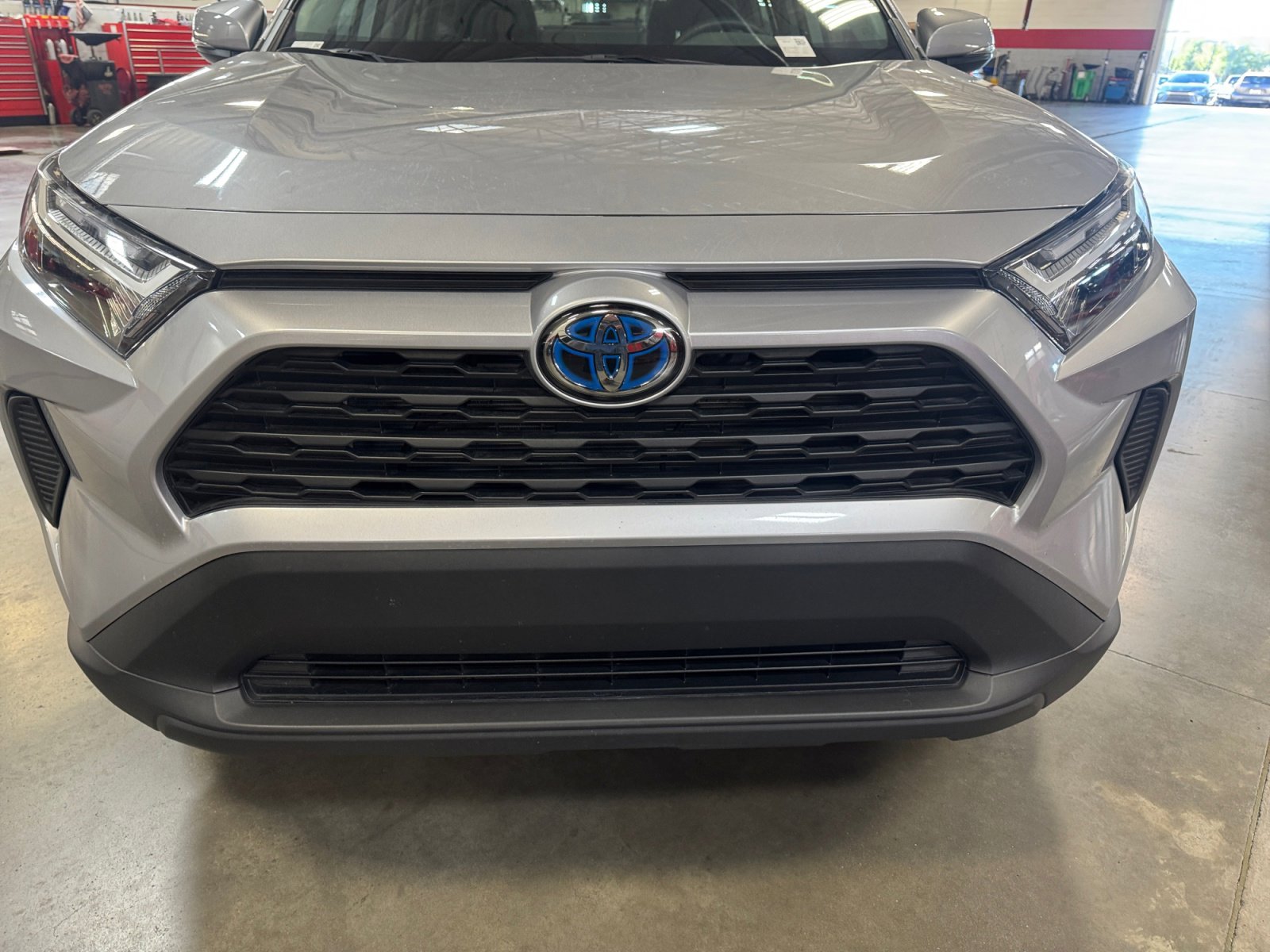 Used 2024 Toyota RAV4 XLE image 23