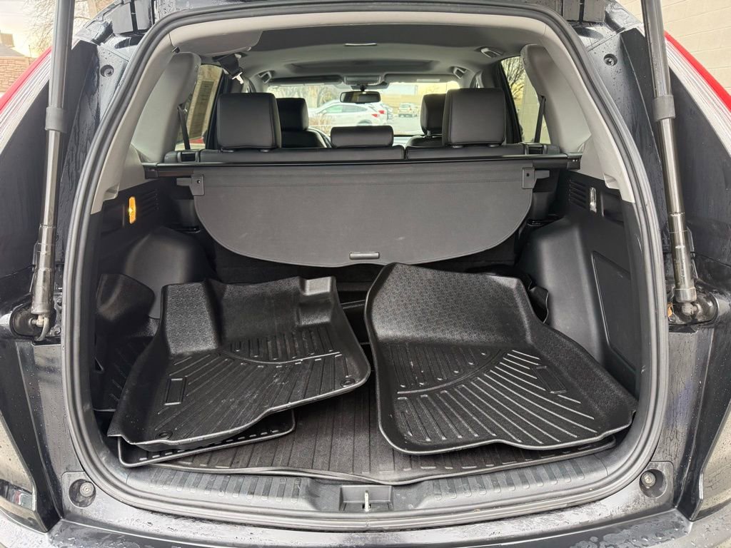 Used 2017 Honda CR-V Touring image 25