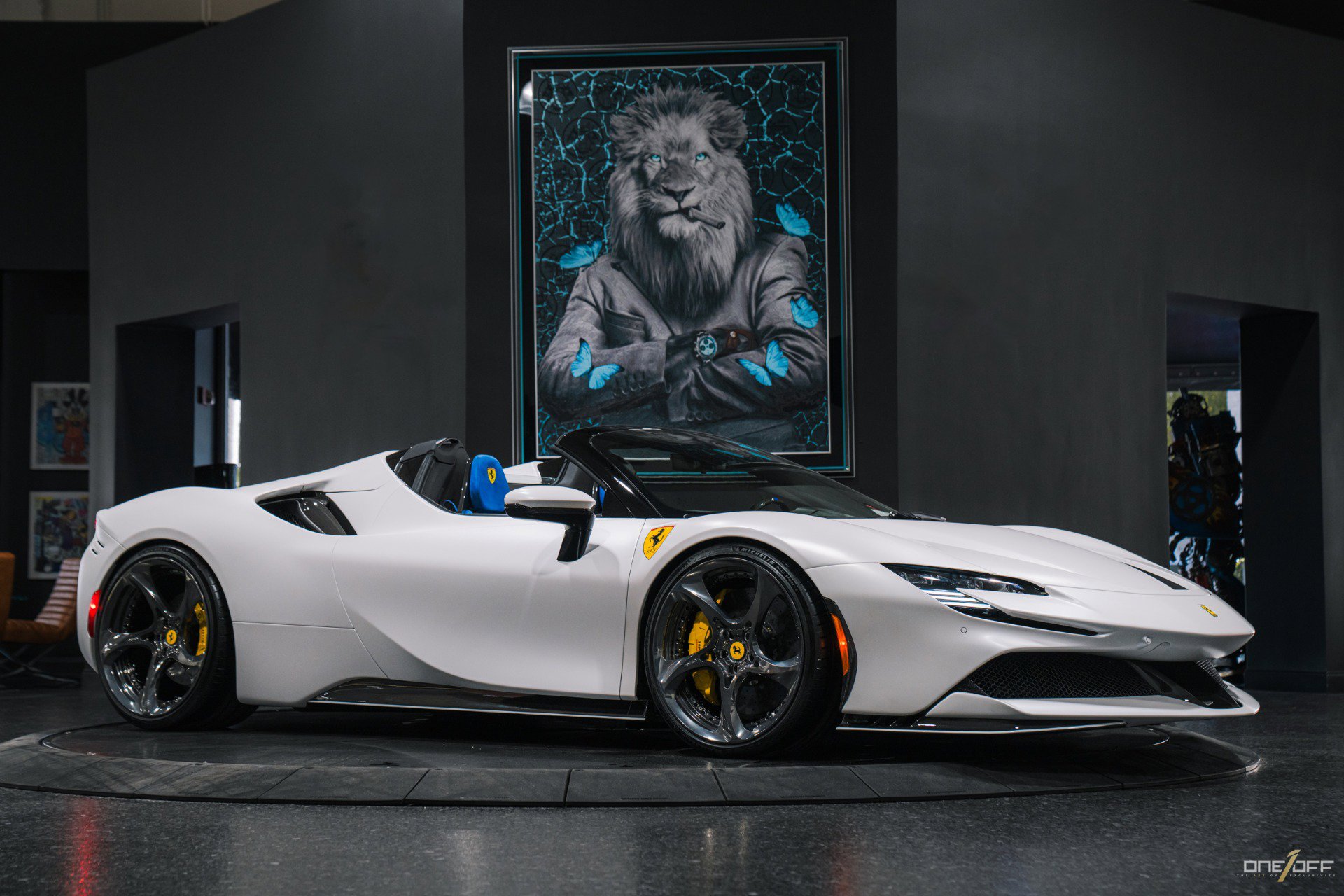 Used 2022 Ferrari SF90 Spider image 6