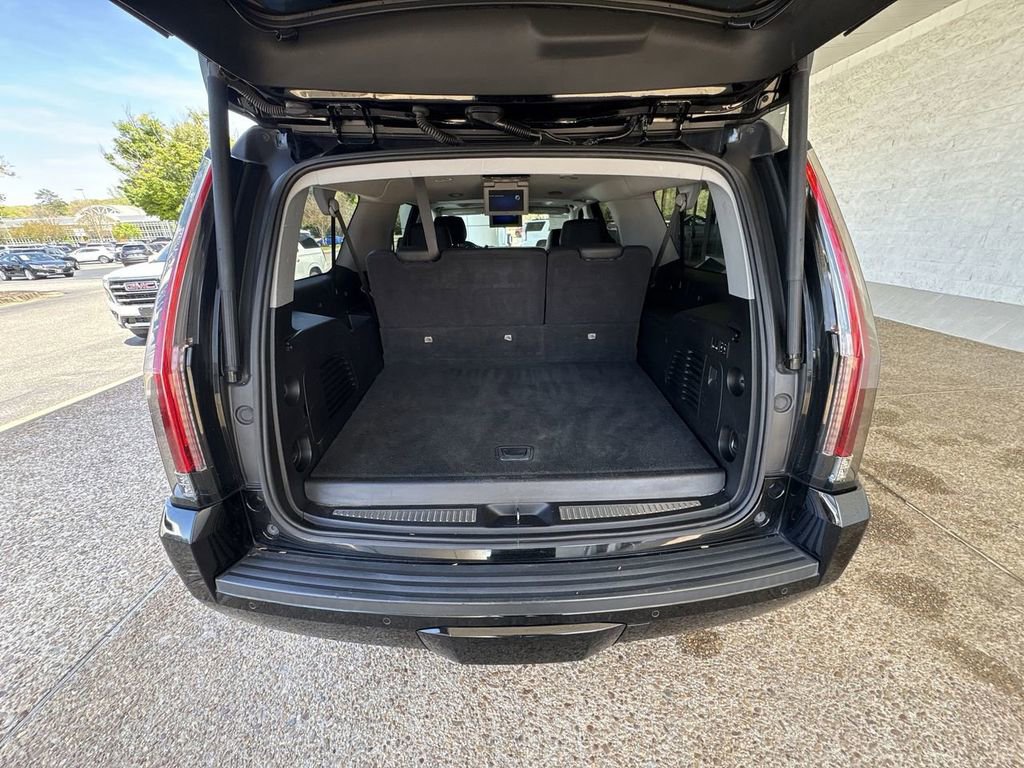 Certified 2020 Cadillac Escalade ESV Premium Luxury w/ Escalade Sport Edition image 27