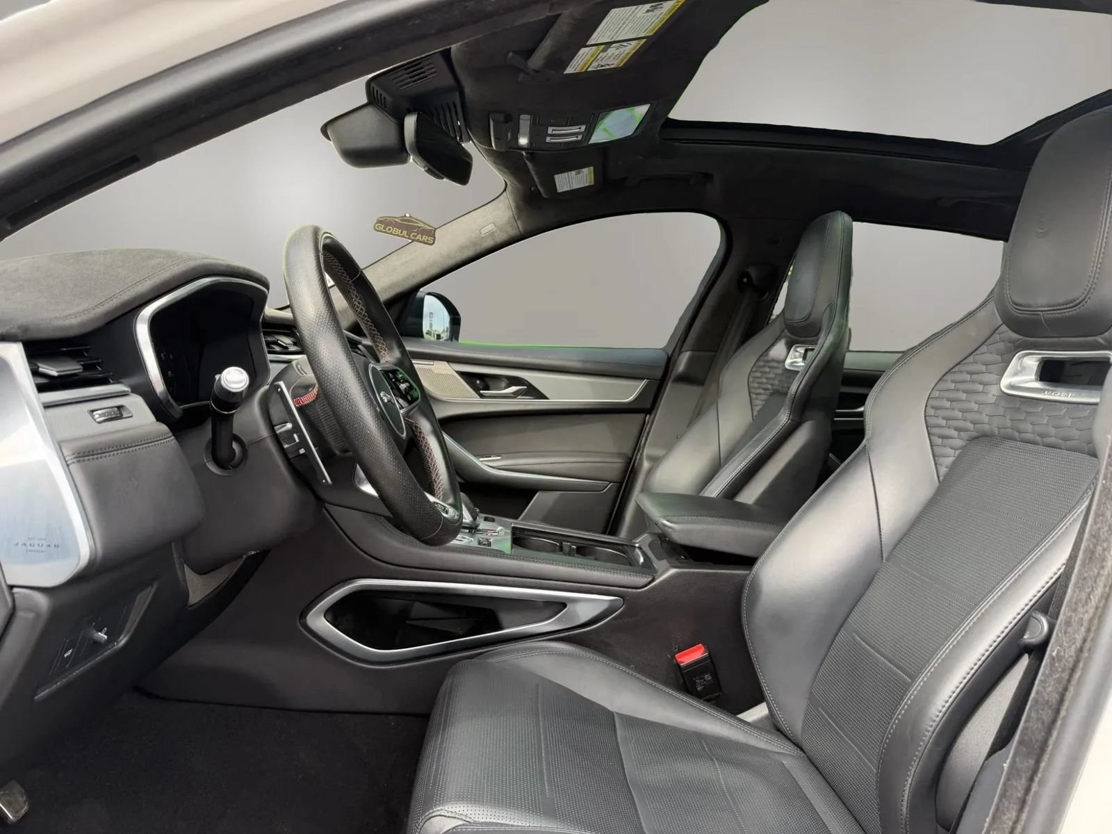 Used 2021 Jaguar F-PACE SVR AWD/4WD image 11
