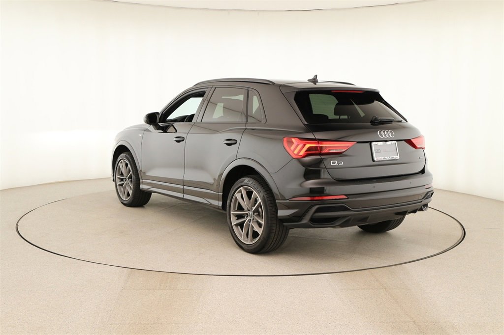 Certified 2025 Audi Q3 2.0T Premium w/ Convenience Package image 4