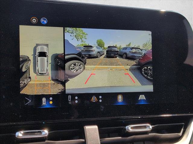 New 2026 Chevrolet Equinox LT w/ Safety and Technology Package AWD/4WD image 13