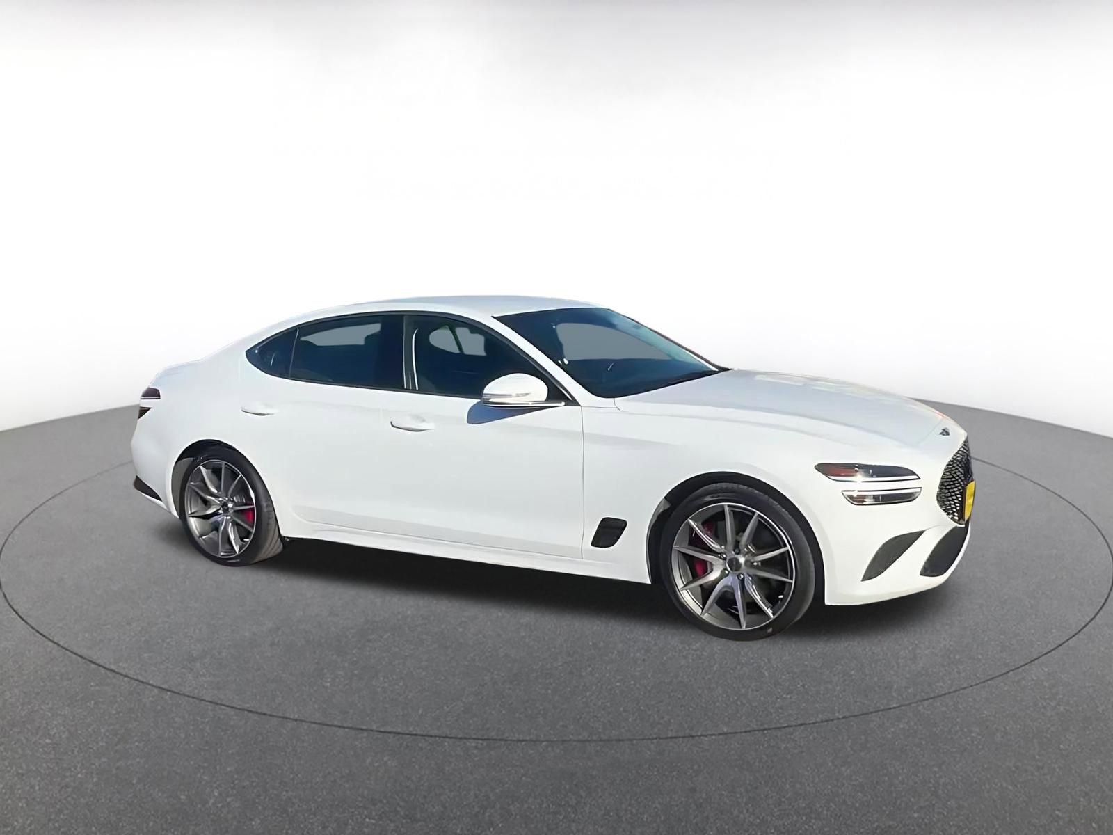 Used 2025 Genesis G70 2.5T video 2