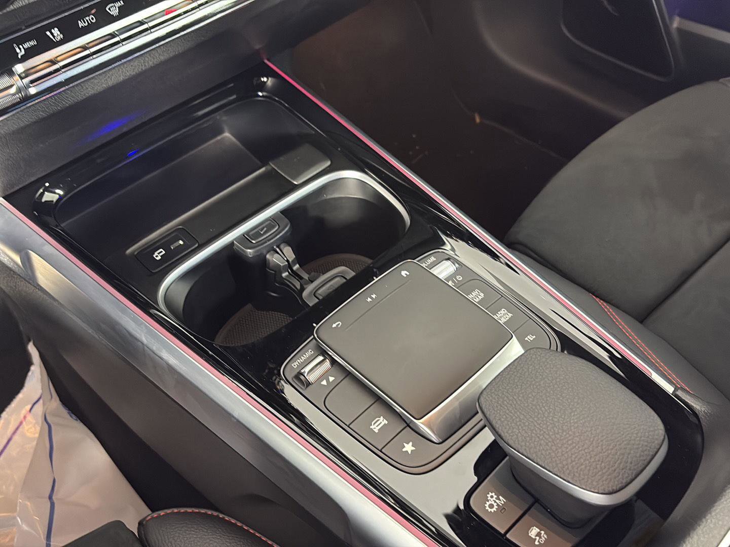 Used 2023 Mercedes-Benz GLB 35 AMG 4MATIC image 36