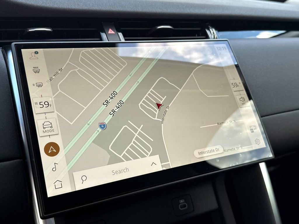 Used 2025 Land Rover Discovery Sport S image 24