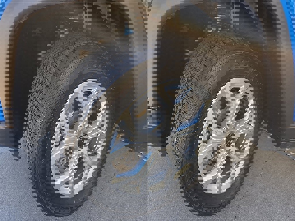 Used 2025 Jeep Compass Latitude image 27