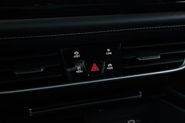 New 2026 Volkswagen Atlas Cross Sport SEL image 16