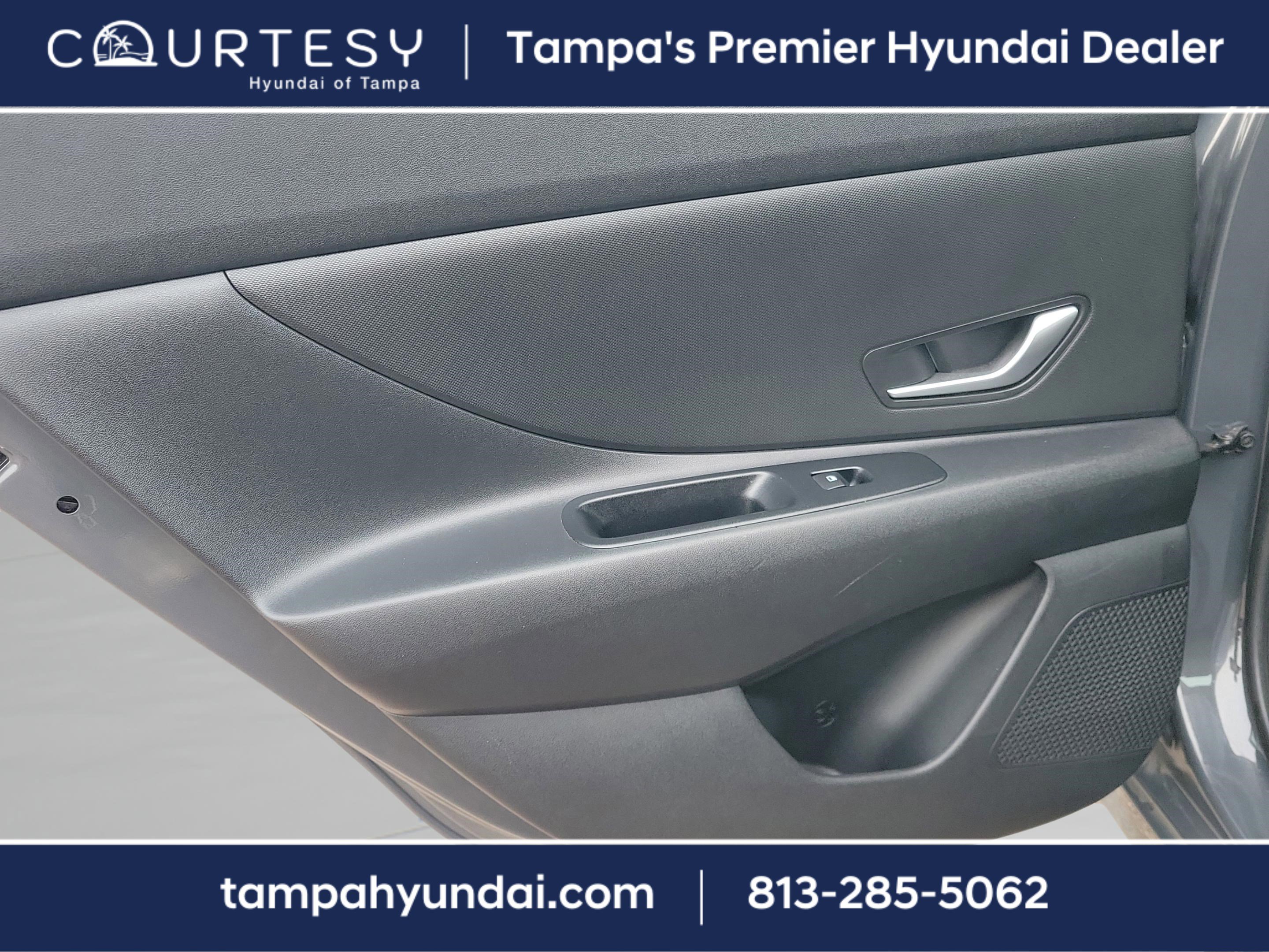 Used 2023 Hyundai Elantra SEL image 8