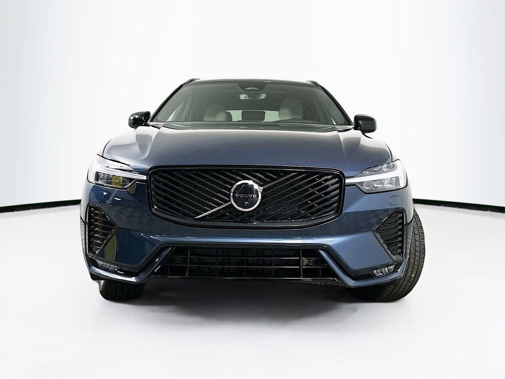 Used 2026 Volvo XC60 B5 Plus w/ Protection Package Premier image 5
