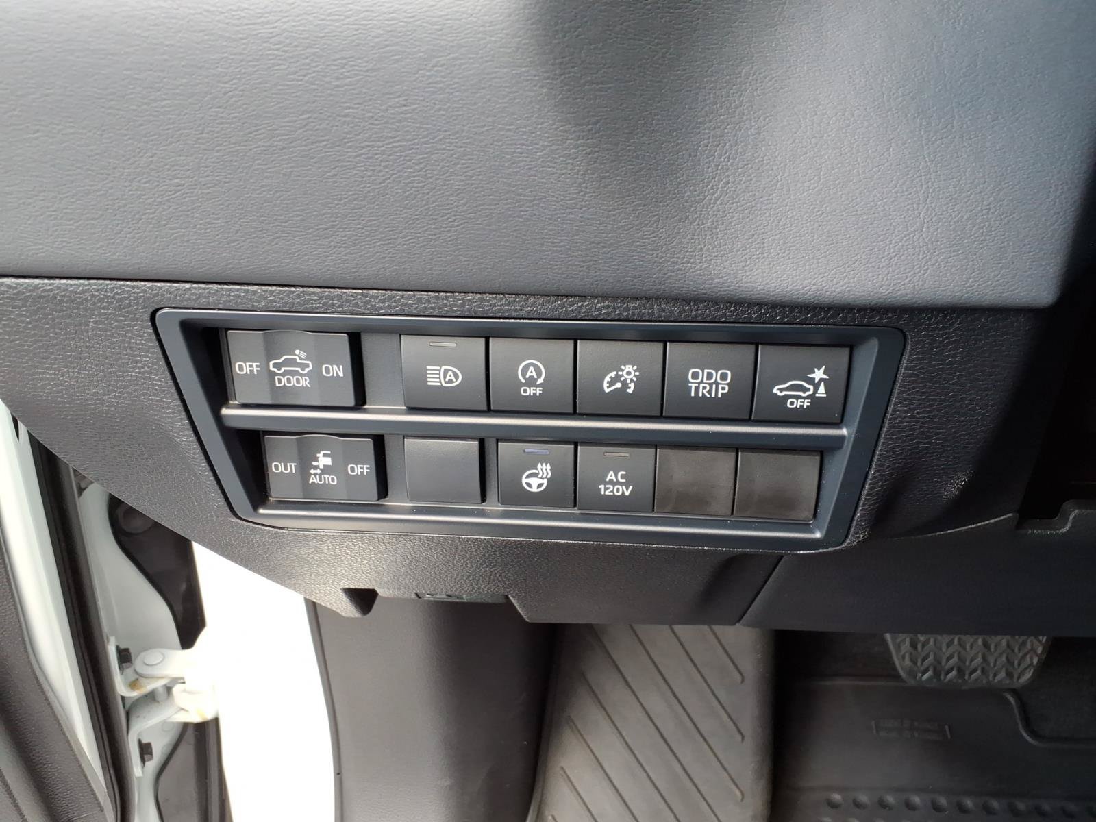 Used 2026 Toyota Tundra Platinum AWD/4WD image 35