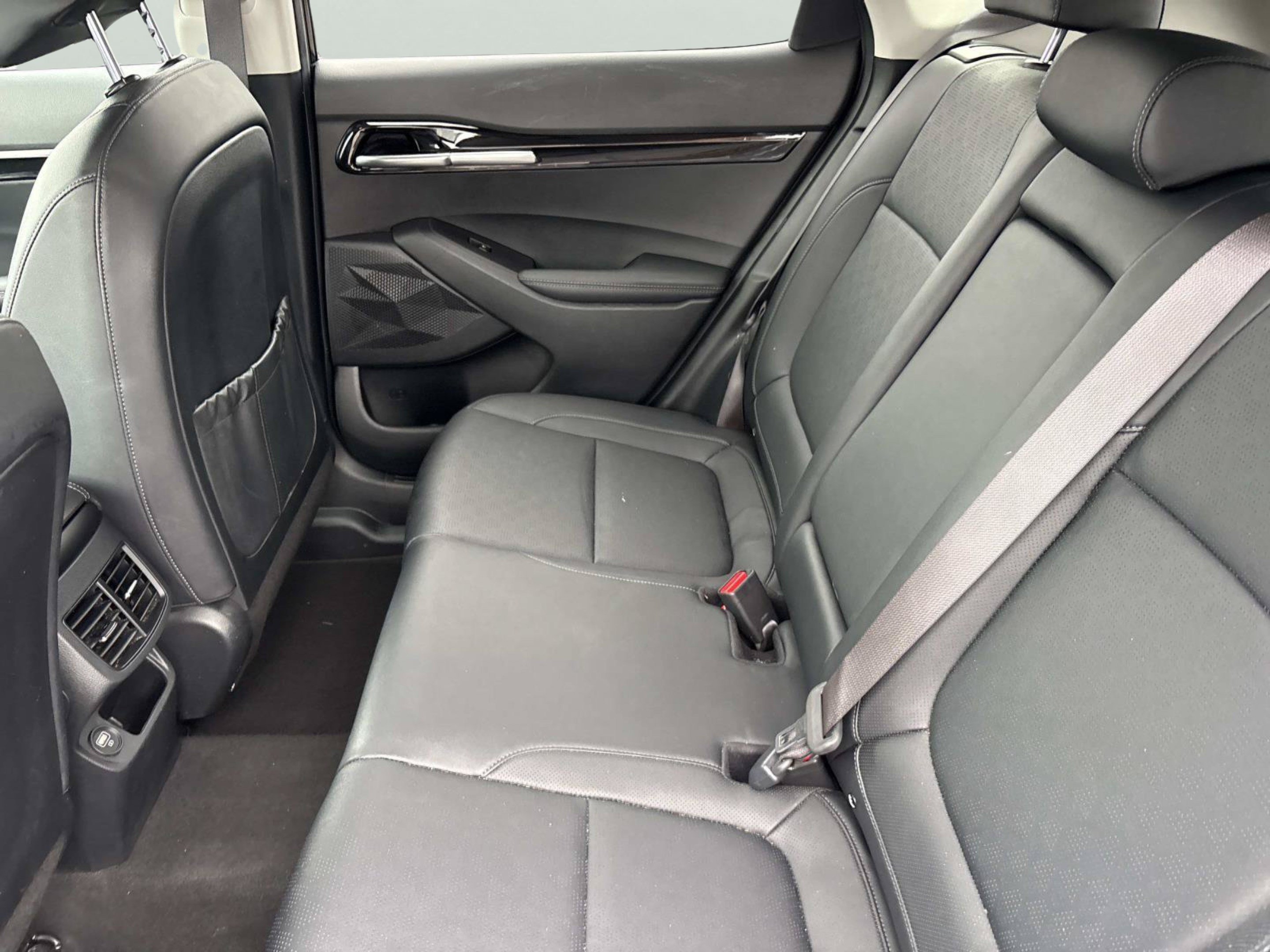 Used 2023 Kia Seltos EX AWD/4WD image 18