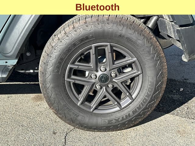 Used 2025 Jeep Wrangler Sport S image 9