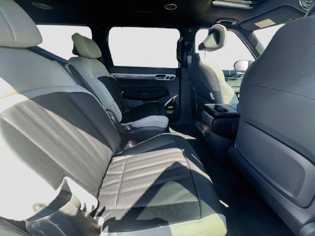 New 2026 Kia EV9 GT-Line AWD/4WD image 30