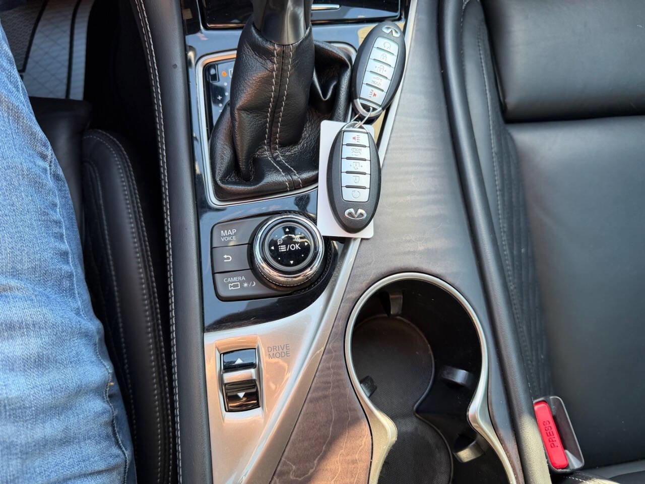 Used 2017 INFINITI Q50 Red Sport 400 image 19