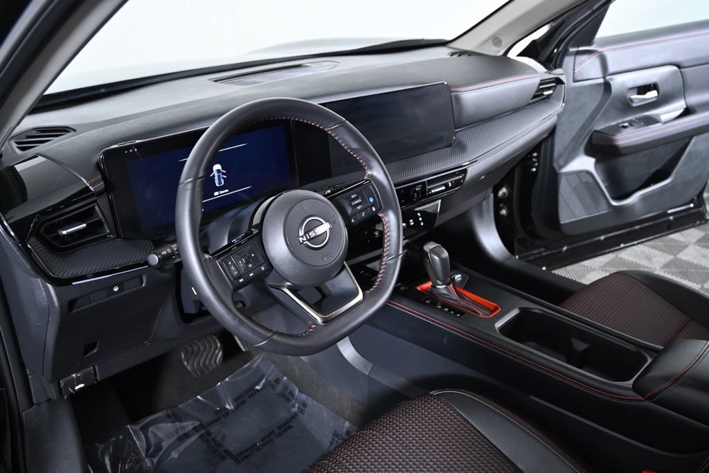Certified 2025 Nissan Kicks SR AWD/4WD image 13