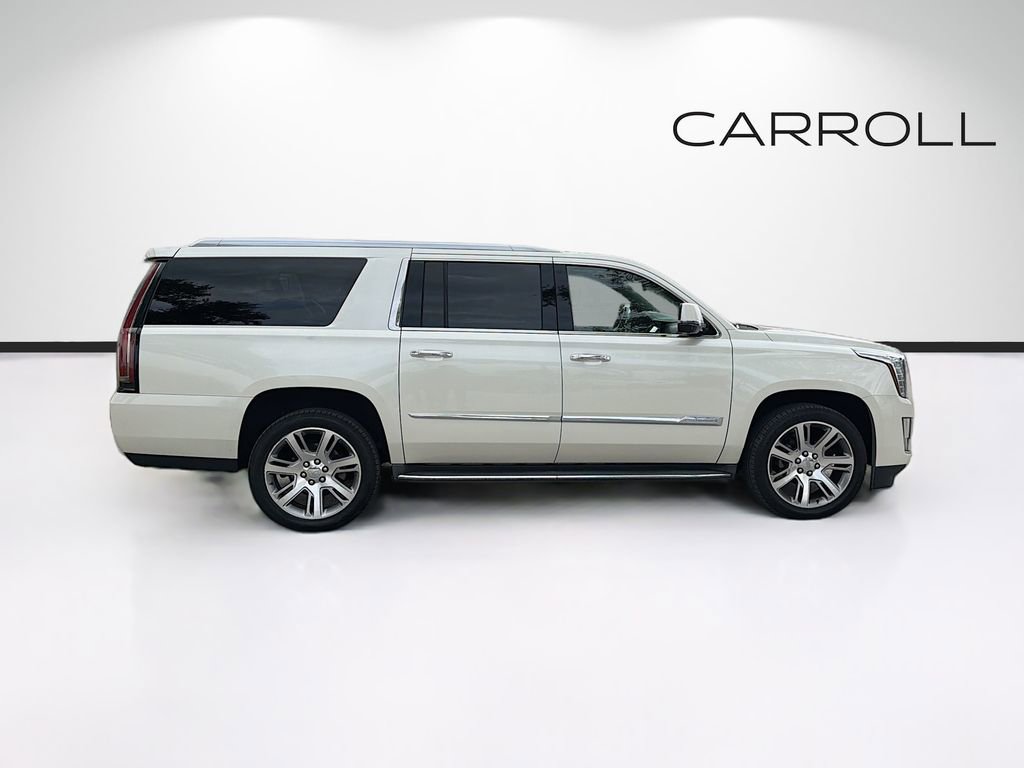 Used 2015 Cadillac Escalade ESV Luxury AWD/4WD image 2