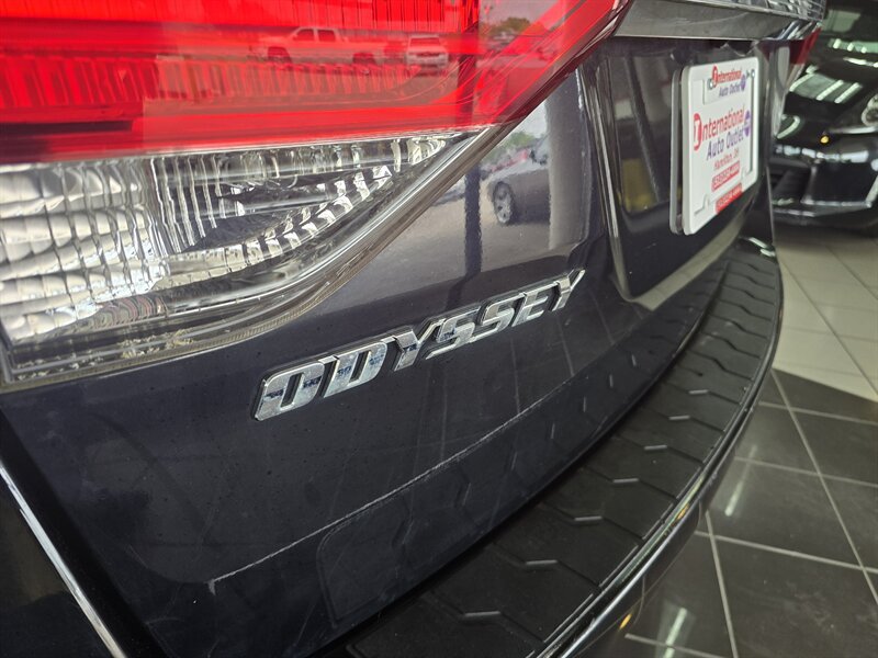 Used 2017 Honda Odyssey EX-L image 29