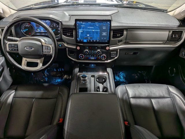 Used 2024 Ford Expedition XLT RWD image 15