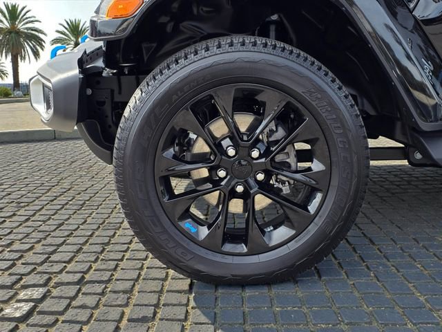 Used 2023 Jeep Wrangler Unlimited Sahara image 8