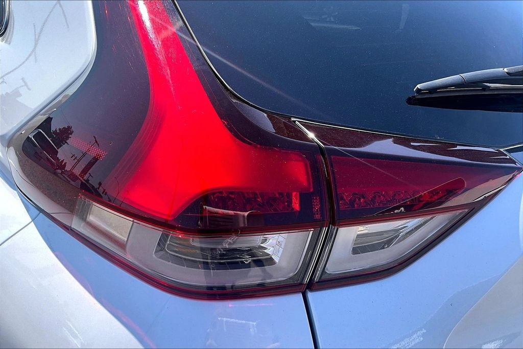 Used 2022 Mitsubishi Eclipse Cross SEL FWD image 30