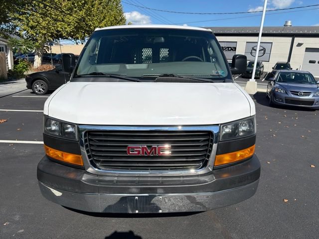 Used 2018 GMC Savana 2500 w/ Driver Convenience Package RWD image 2
