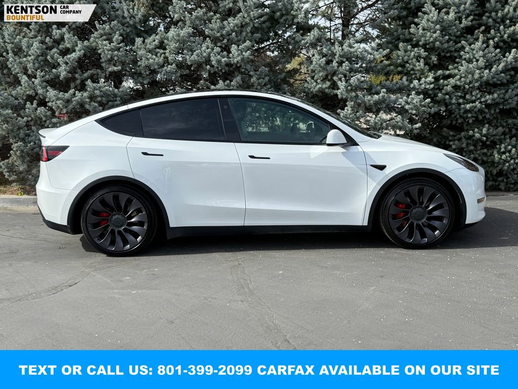 Used 2022 Tesla Model Y Performance image 10