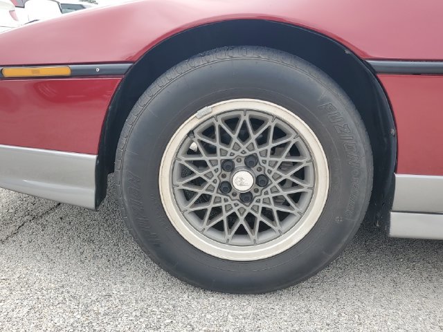Used 1987 Pontiac Fiero GT RWD image 8