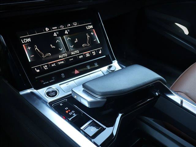 Used 2024 Audi Q8 e-tron Premium Plus w/ Premium Plus Package AWD/4WD image 21