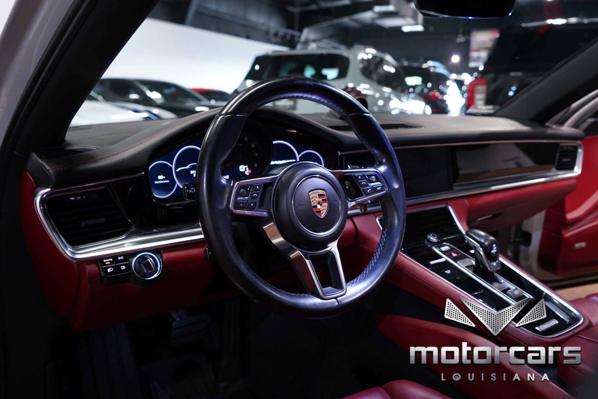 Used 2020 Porsche Panamera w/ Premium Package image 25