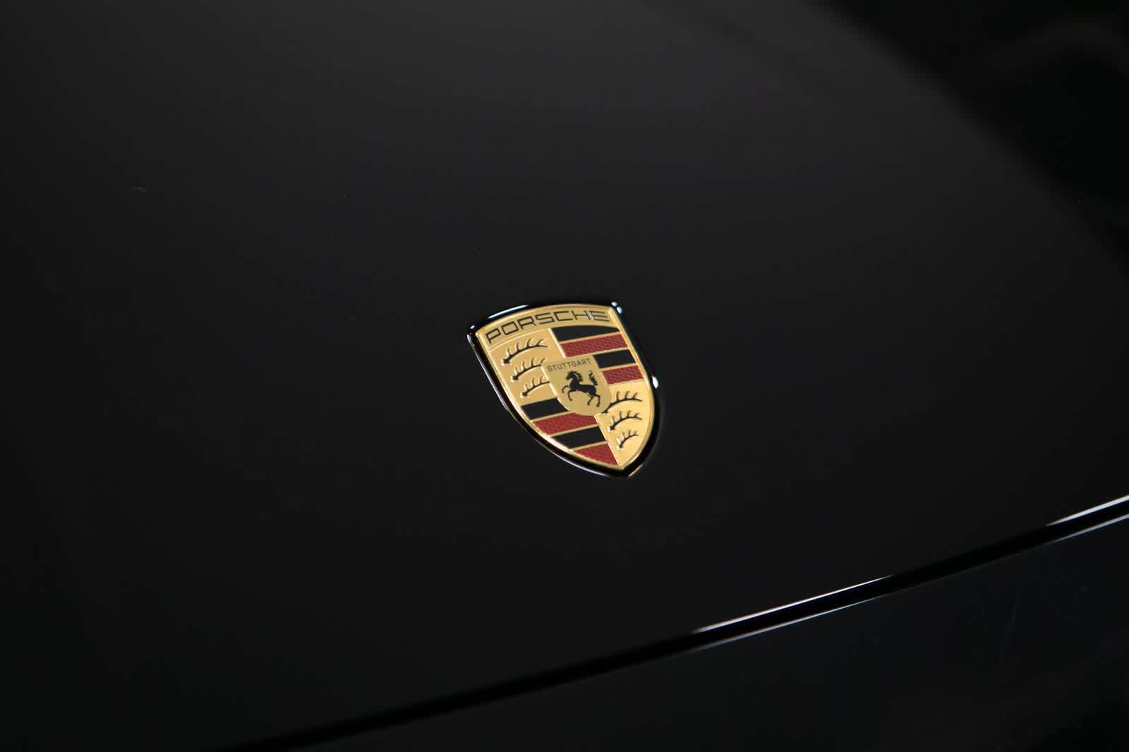 New 2026 Porsche Macan Electric RWD image 17