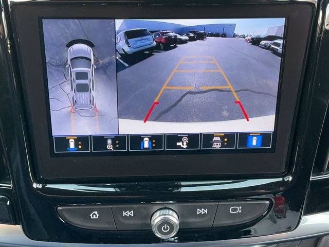 Used 2022 Chevrolet Traverse High Country AWD/4WD image 31